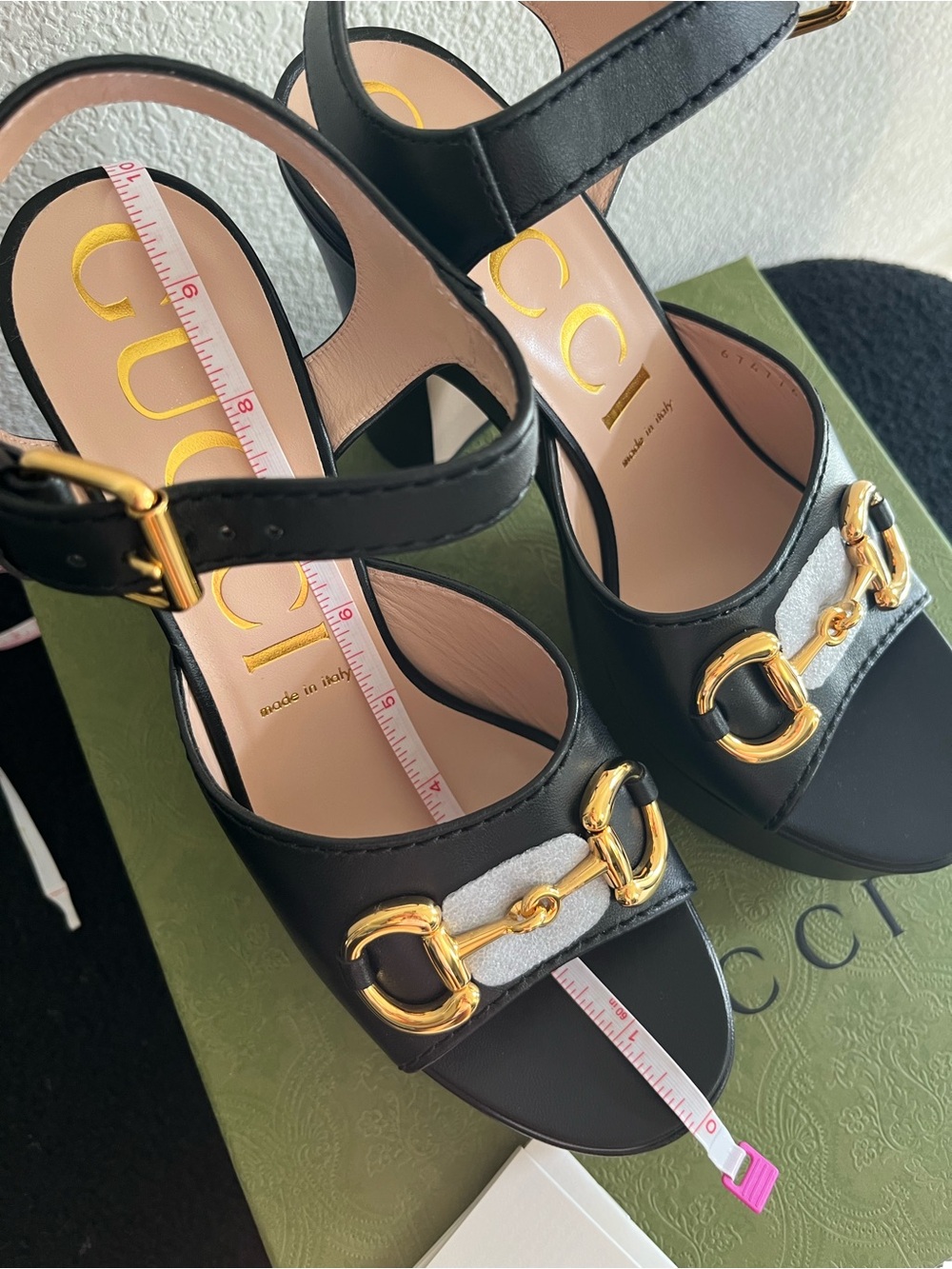 NEW Gucci Black Leather Platform Sandals with Gold Horsebit Detail EU 39 - Picture 12 of 15